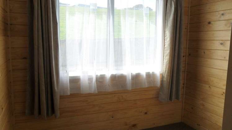 27b Stott Avenue Birkdale_8