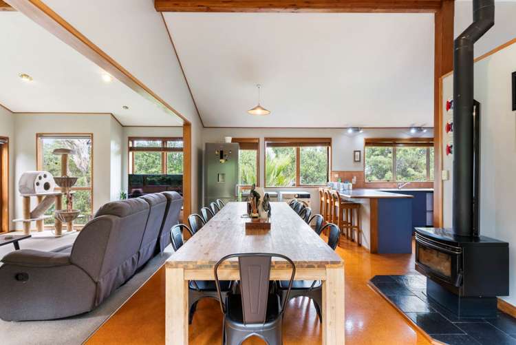 305 Hill Road The Gardens_12