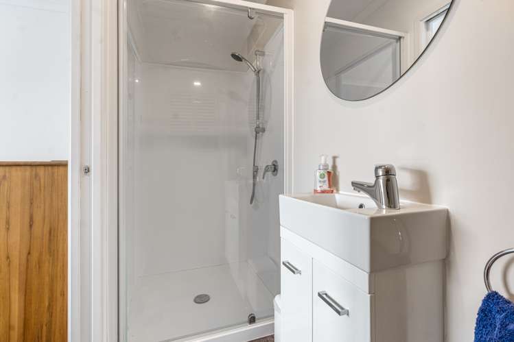 50 Athena Drive Totara Vale_15