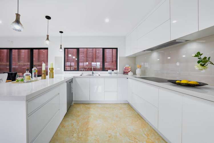 83 Lake Road Northcote_6