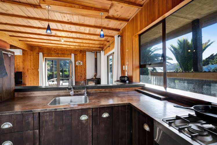 173 Te Mahoe Road Mokau_15