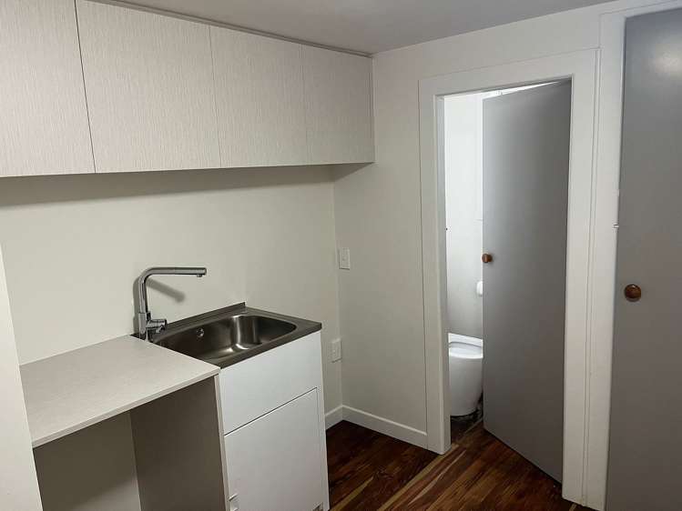 1/19 Cresta Avenue Beach Haven_12