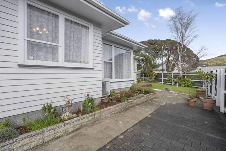 2 Meremere Street Wainuiomata_16