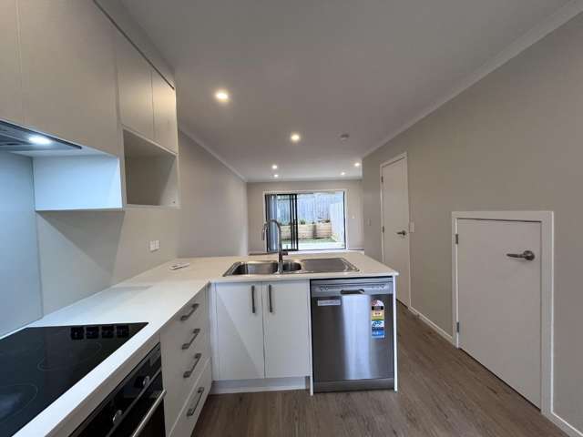 2 Bedroom Townhouse in Ranui