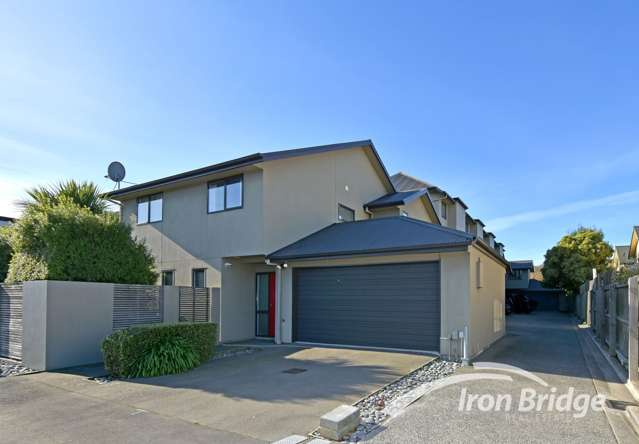 2/38 Brockworth Place Riccarton_1