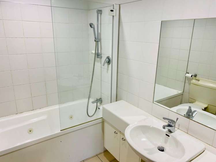 4d/205 Hobson Street Auckland Central_8