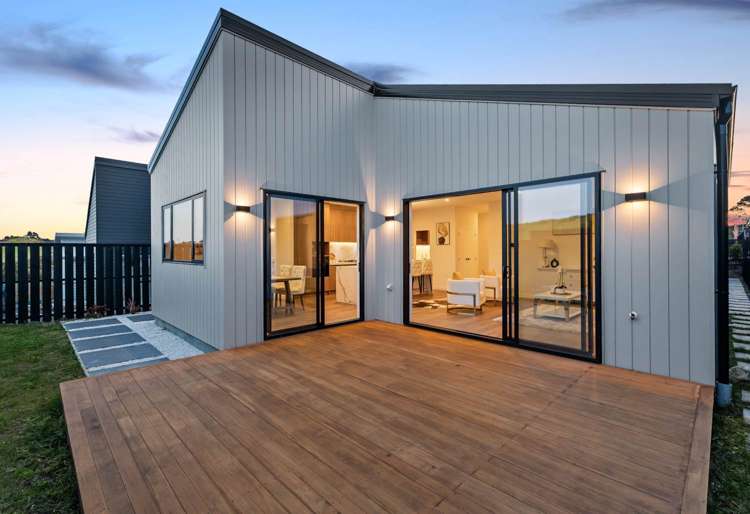 90 Huanui Drive Wainui_1