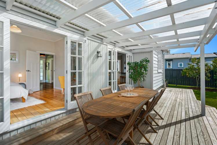 5 Rewa Street New Lynn_25