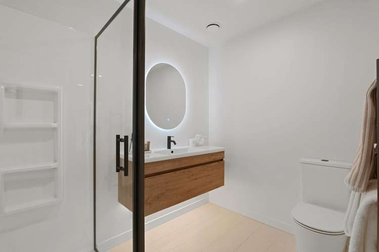 10 Flowers Lane Cracroft_21