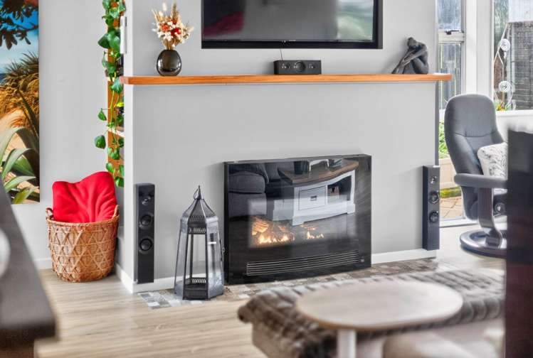 7 Tyrian Close Half Moon Bay_46