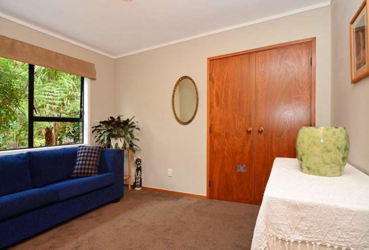 30 Longfellow Parade Glen Eden_5