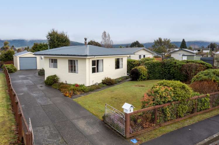 6 Homer Street Te Anau_21