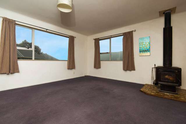 61 Judd Crescent Naenae_1