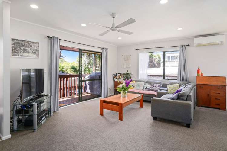 15a Withers Road Glen Eden_4