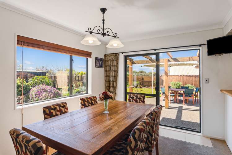 27 Quadrant Heights Paraparaumu_8