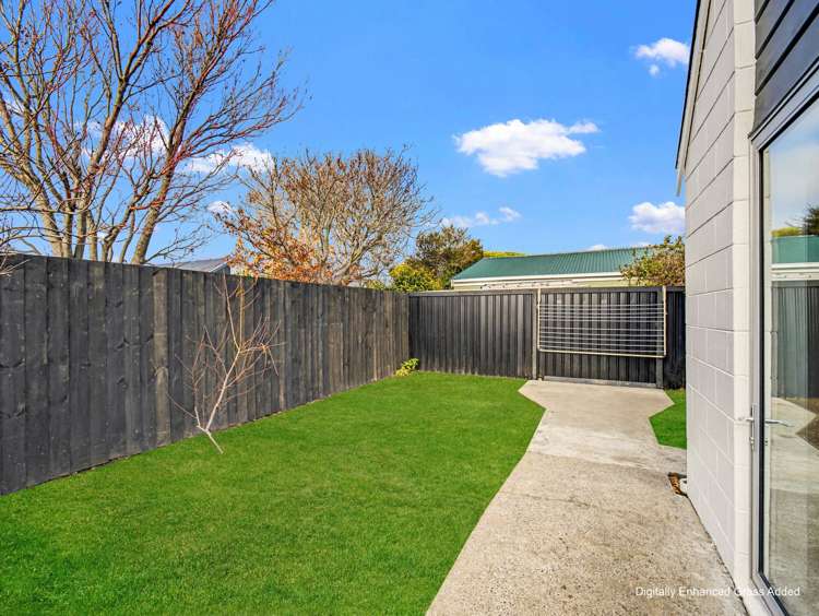 46 Delaware Crescent Russley_27