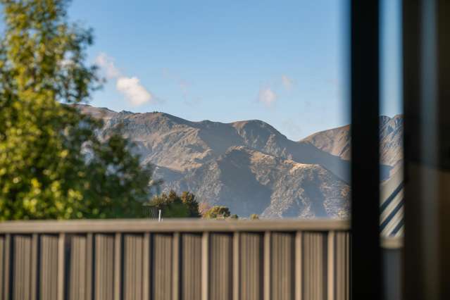 32 Timsfield Drive Lake Hawea_2