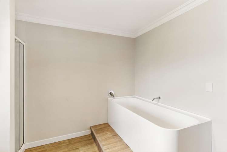 5 Karaka Street Otaki Beach_30