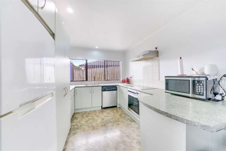 4 Brunswick Rise Mangere_9