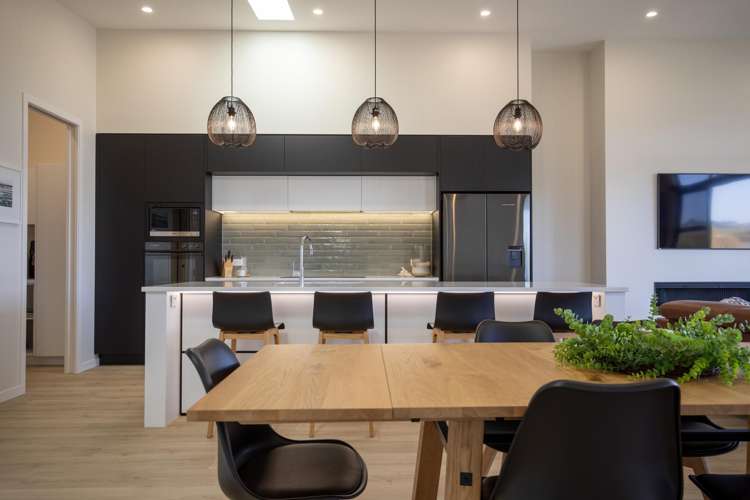 2a Marine Parade Raglan_6