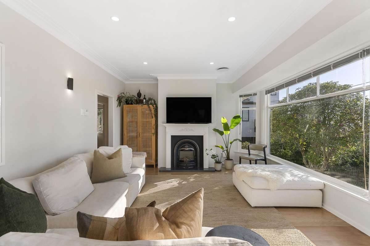 1/3 Tui Glen Road_1
