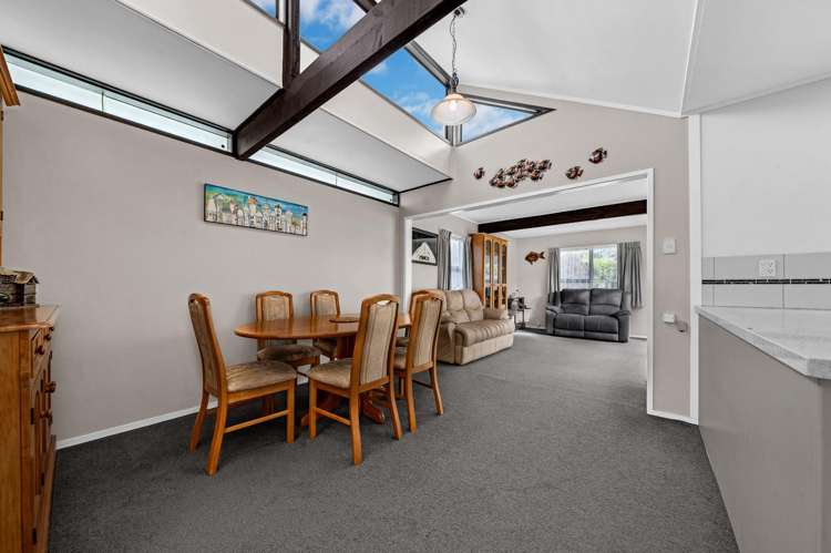 49 Kurnell Drive Botany Downs_18