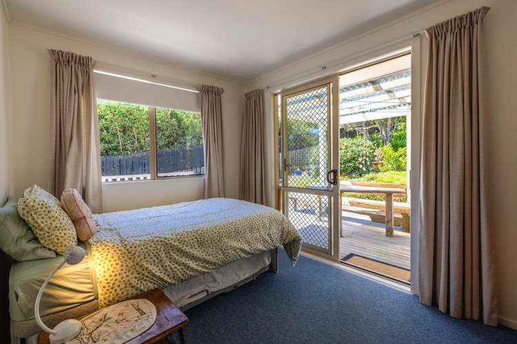 38 Ocean Road Surfdale_12