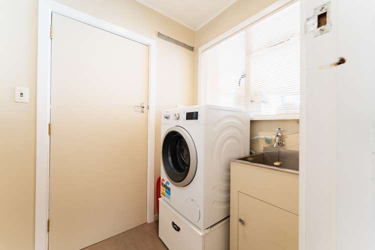 38 Hocken Street Kenmure_17