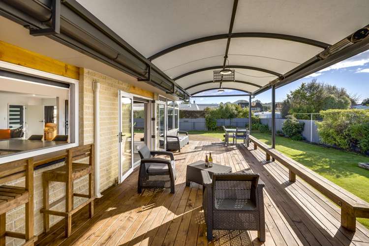 45 Holyrood Street Taradale_2