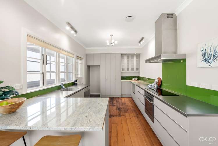 2 Sherwood Street Woburn_6