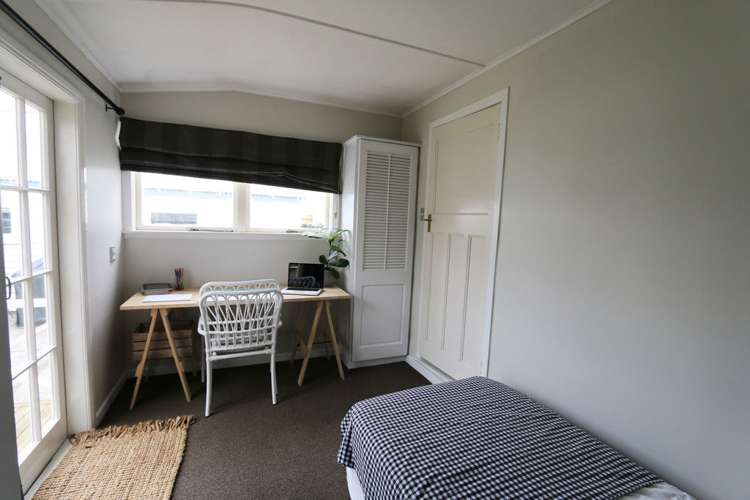 133 Mount Smart Road Onehunga_16