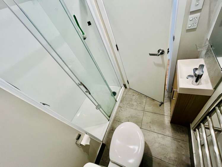 3 Manawatere Way Flat Bush_15