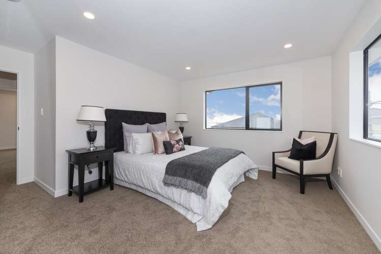 70 Thomas Road Flat Bush_16