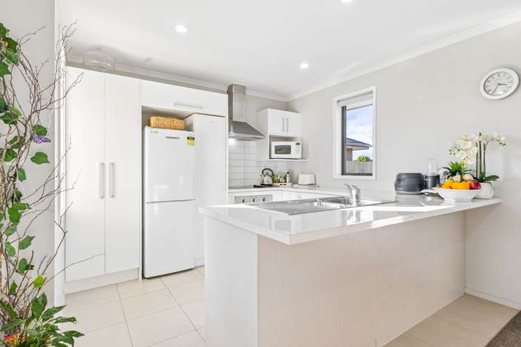 11 Captain Mitchell Drive_2