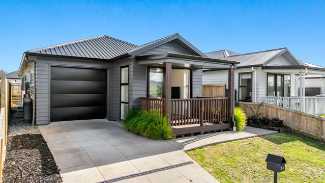 Reserve-Front Living in Auranga