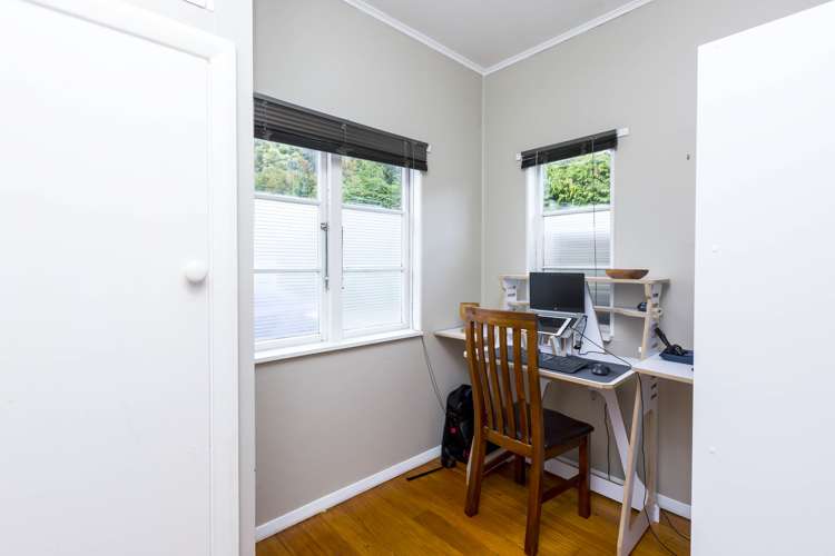 96 Heretaunga Square Silverstream_12