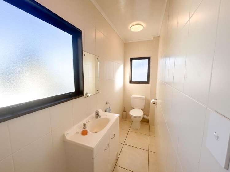 32c Charles Street Westshore_13