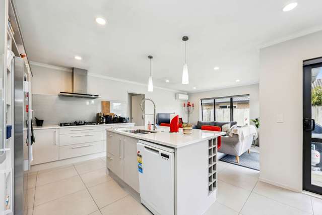 6 Disley Road Wattle Downs_2