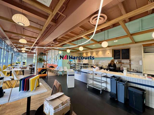 Cafe/2 Fred Thomas Drive Takapuna_3