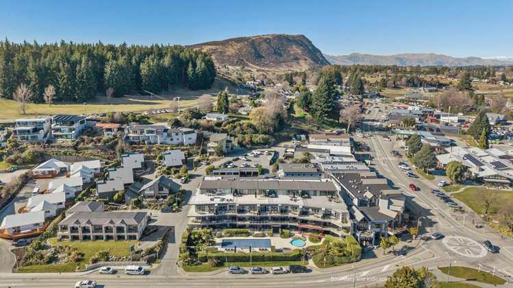 Apt 106, 5 Lakeside Road Wanaka_1