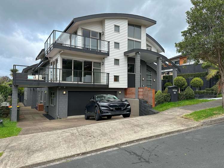 88 San Marino Drive West_0