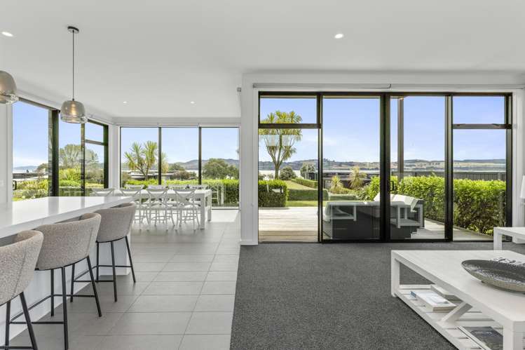 8 Kurapoto Lane Rainbow Point_6