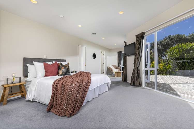 296 Oaia Road Muriwai_19