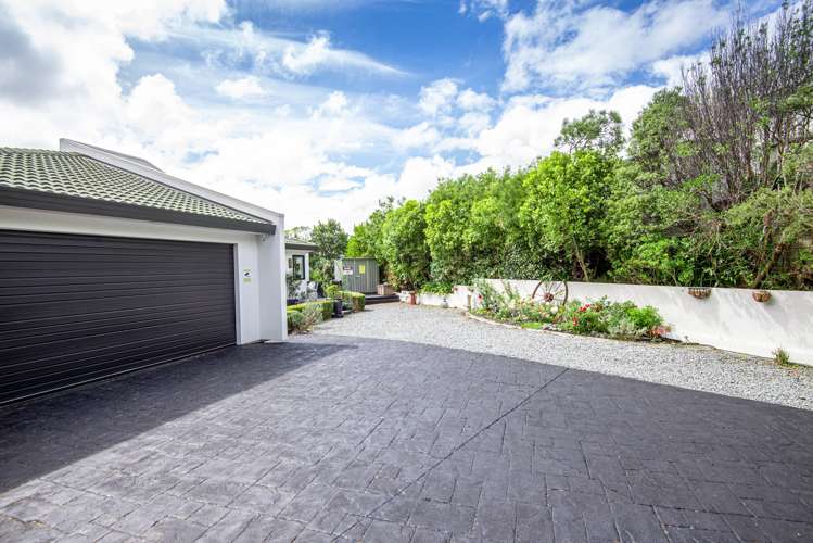 50 Molyneux Close Whitby Porirua City Houses for Sale One Roof