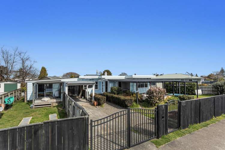 9 Barry Avenue_0