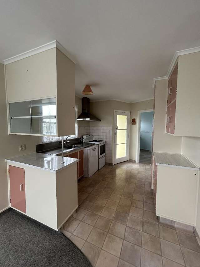 18 Deanwell Avenue 1056_2