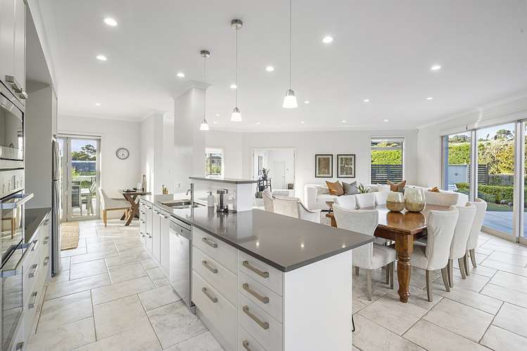 361a Ridge Road Paremoremo_4