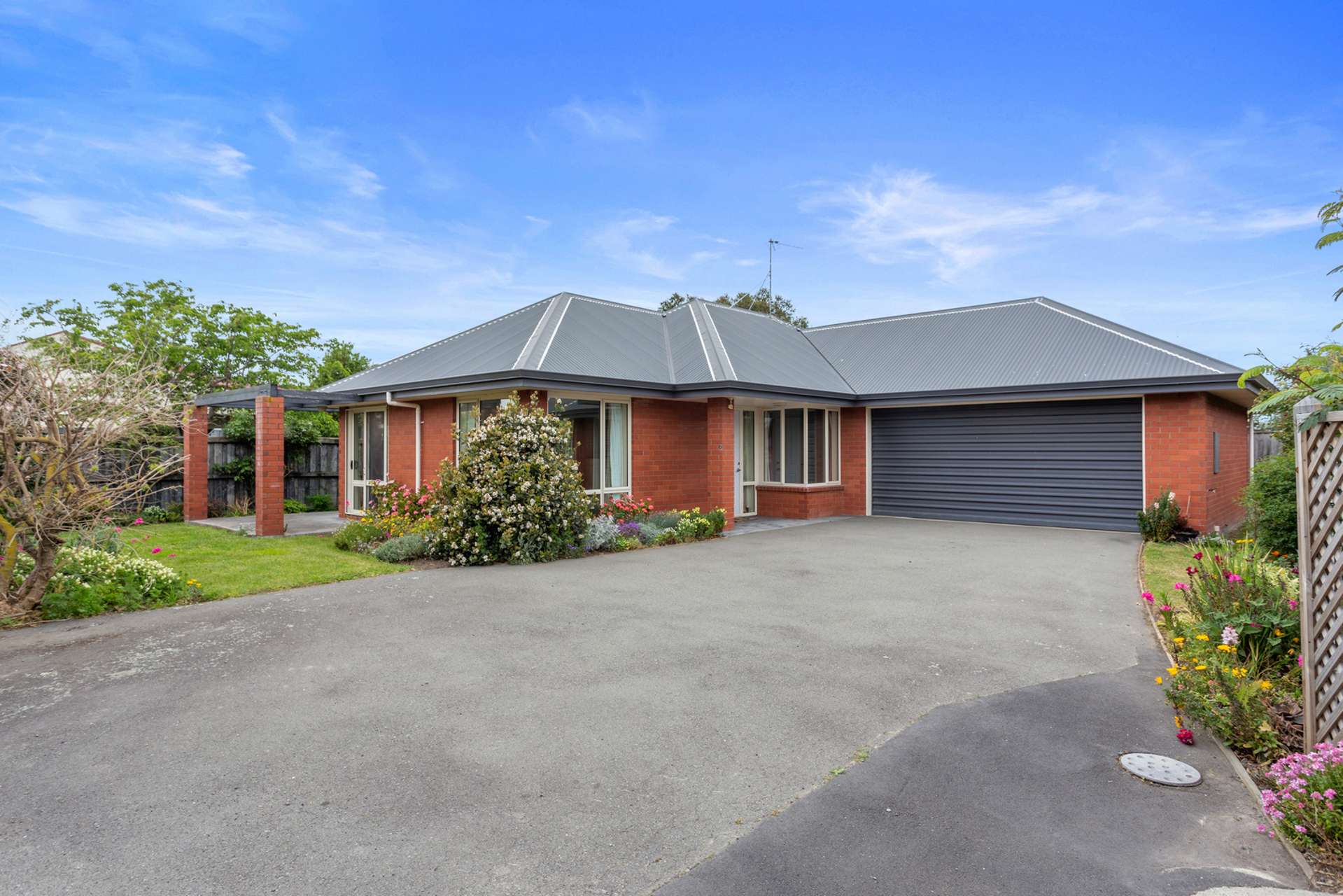 2d Hilton Drive Amberley_0