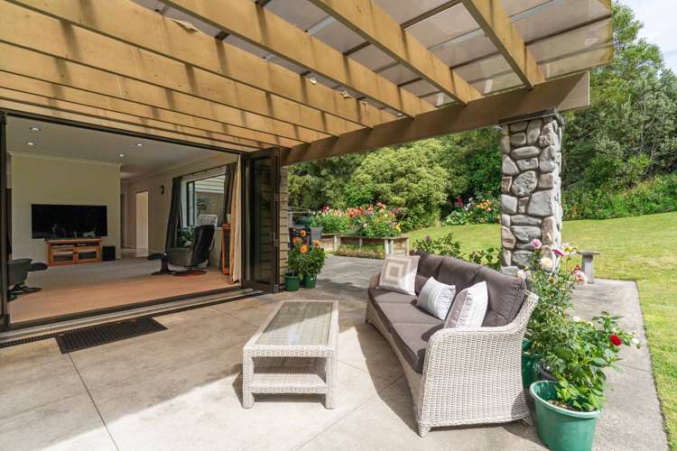 174 Mapara Road Acacia Bay_11