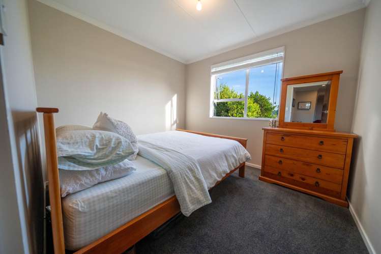 19 Peace Street Tuatapere_9